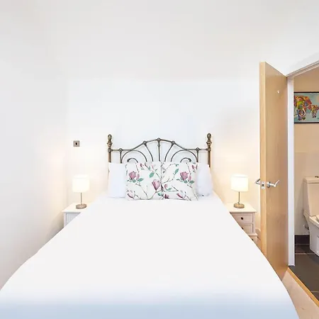 Apartamento Host & - Penthouse Pad